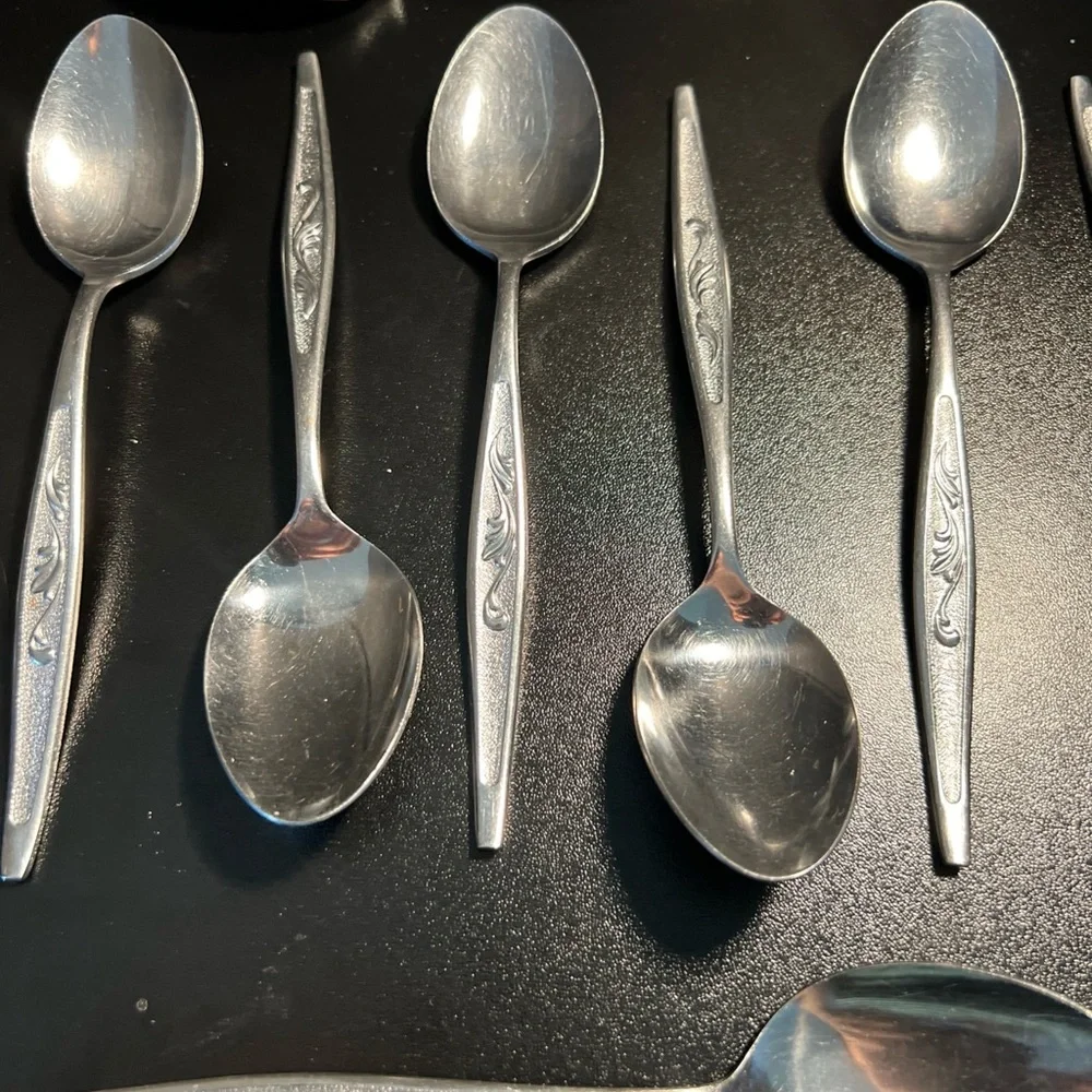 Carlton Stainless Woodcrest Flatware Japan Lot Of‎ 11 Soup Spoons